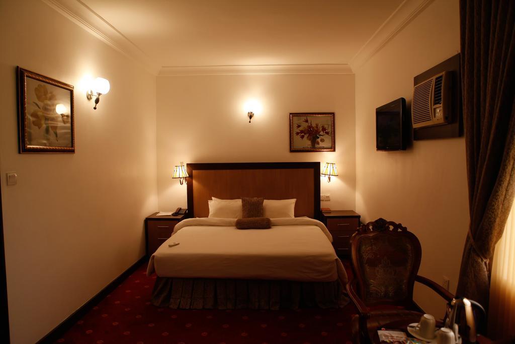 Immaculate Suites And Apartments Mobushipe Bilik gambar
