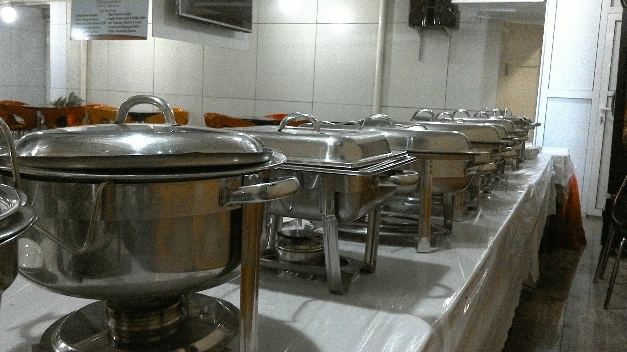 Immaculate Suites And Apartments Mobushipe Luaran gambar